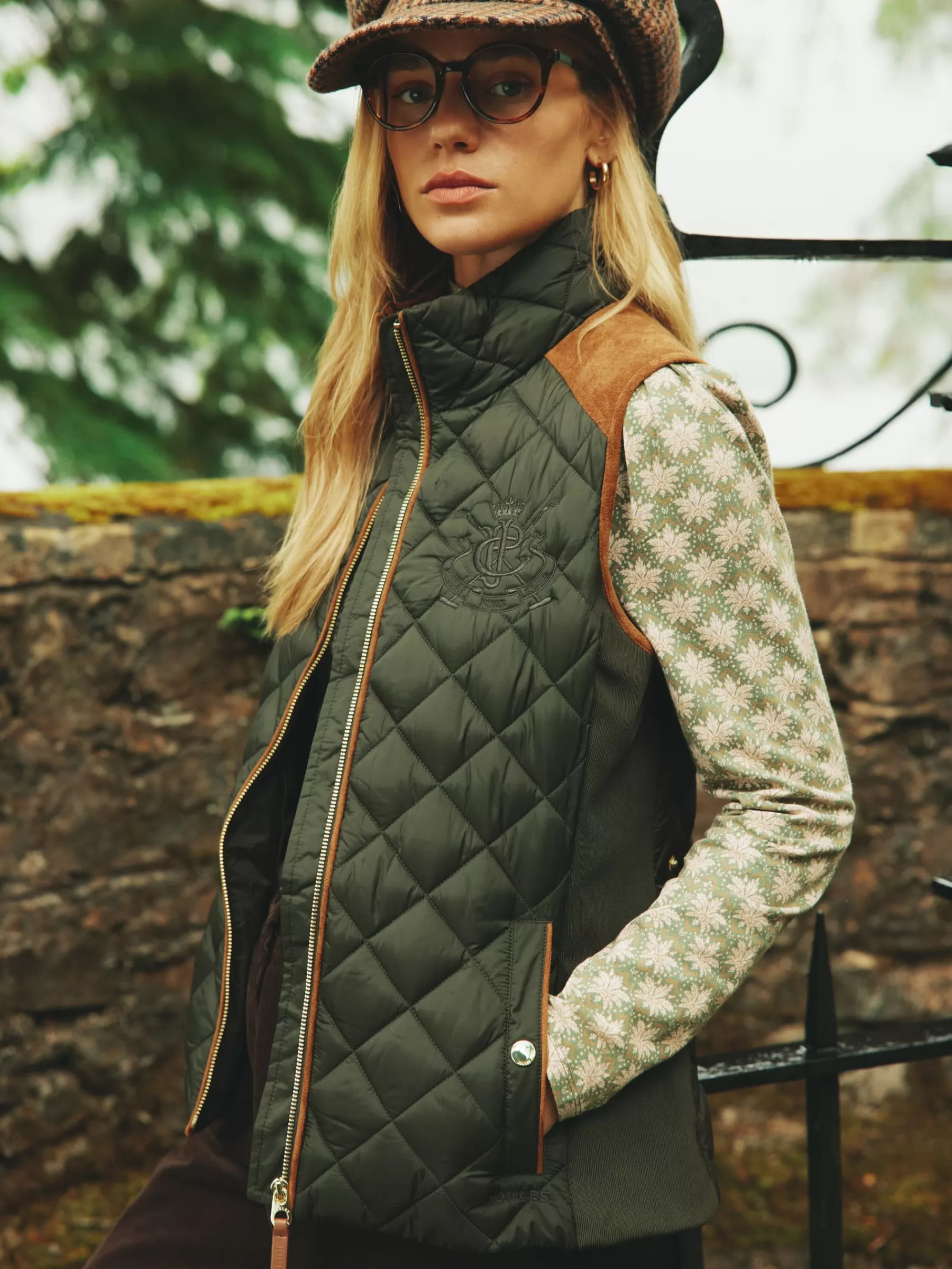 Joules Braemar Luxe Khaki Green Showerproof Diamond Quilted Gilet KhakiGreen Sale