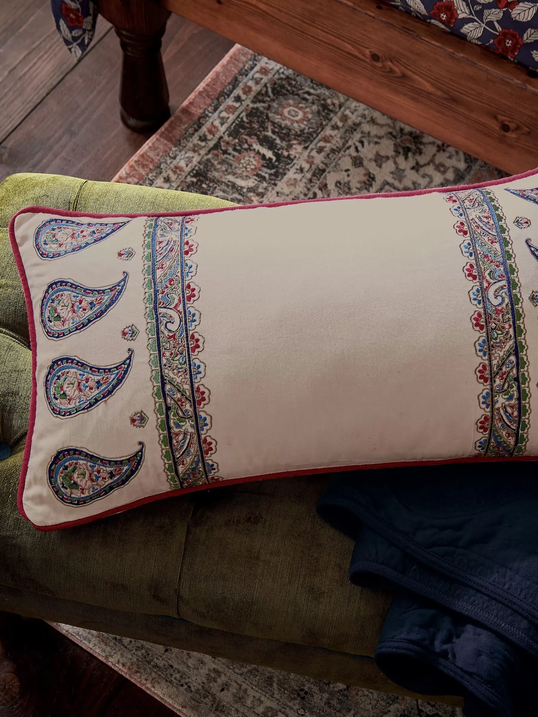 Joules Paisley 100% Cotton Cushion White Store